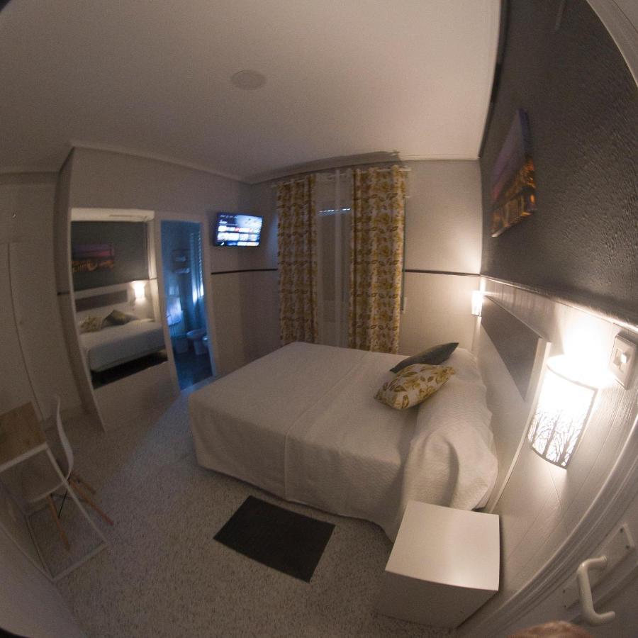 Pension Camino Del Norte Hotel Sestao Exterior photo